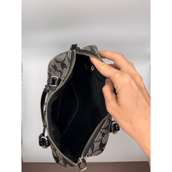 Vtg Coach Black Signature Canvas and Leather Legacy Haley Satchel - Picture 10 of 12